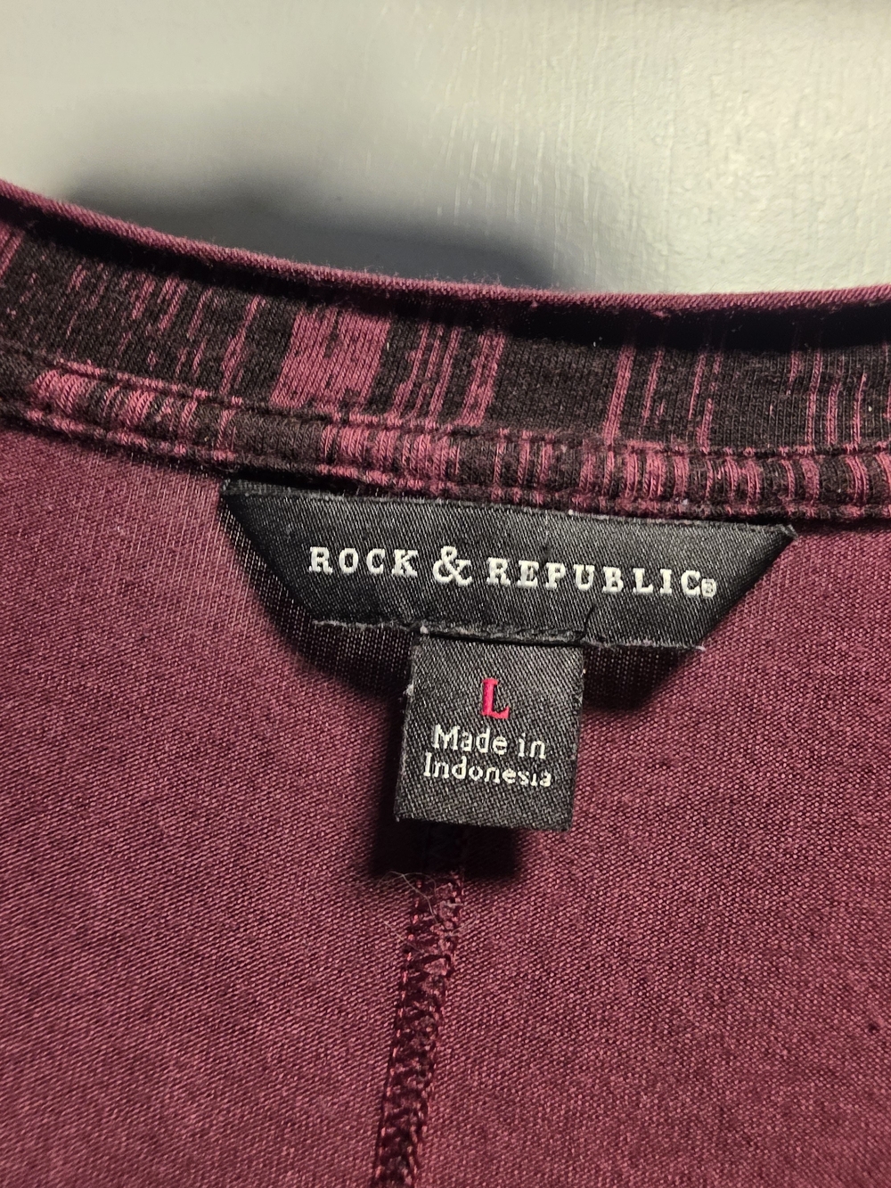 ✨ Rock & Republic Grunge Layered Tee ✨ - Picture 4 of 8